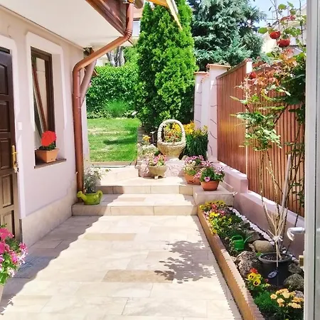 Csobogó Apartman *
